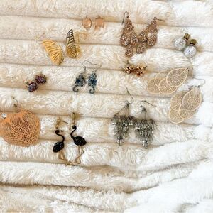 lot of earrings dangle and stud - 11 sets / 22 pieces
